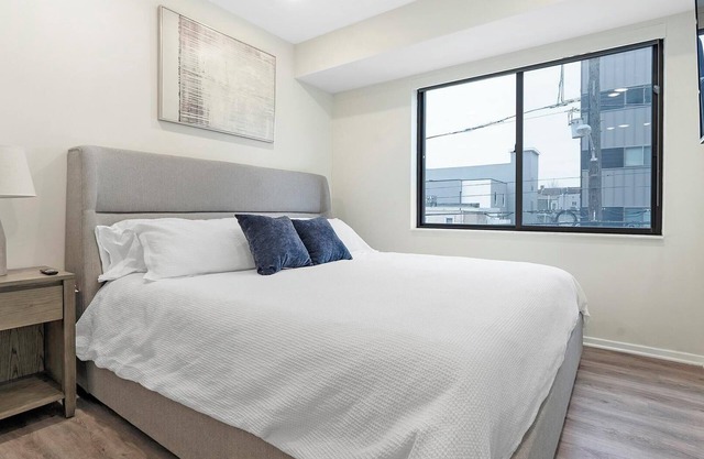 Landing at 4419 Ludlow - 2 Bedrooms in Universi.