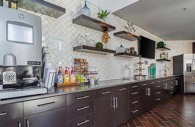 Landing at Meridian at Sutton Square - 2 Bedrooms in North Raleigh