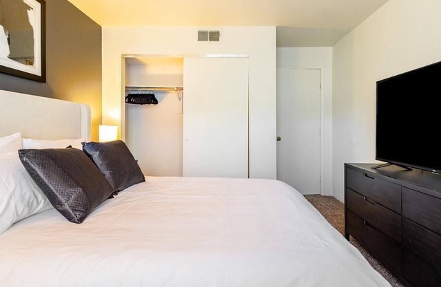 Landing at Odyssey - 2 Bedrooms in Downtown Albuquerque