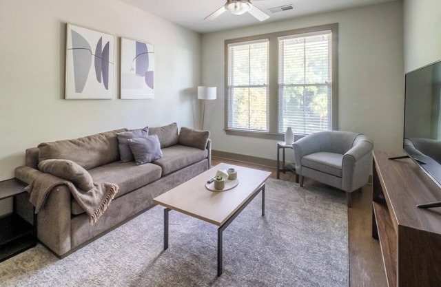 Landing | Chic 1BD, Clubhouse, Game Room