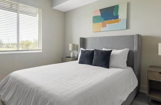 Landing | Spectacular 1BD, Yoga Studio, Gym