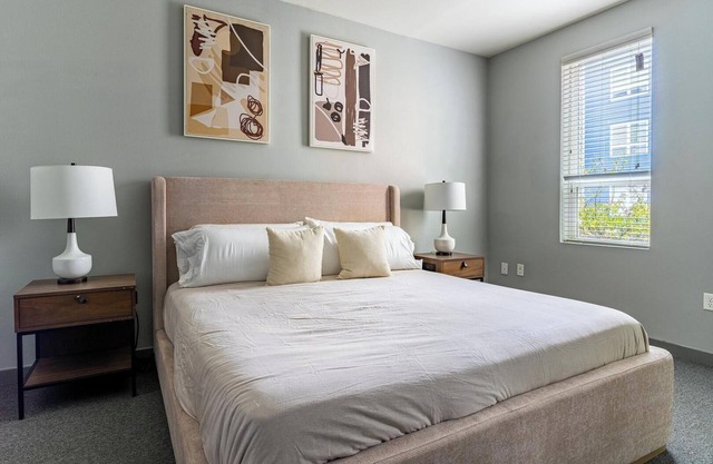 Landing | Stunning 2BD, Game Room, Clubhouse