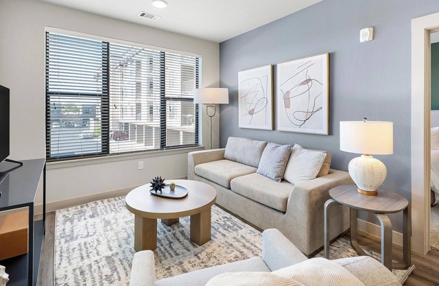 Landing | Stylish 1BD, Gym, Clubhouse