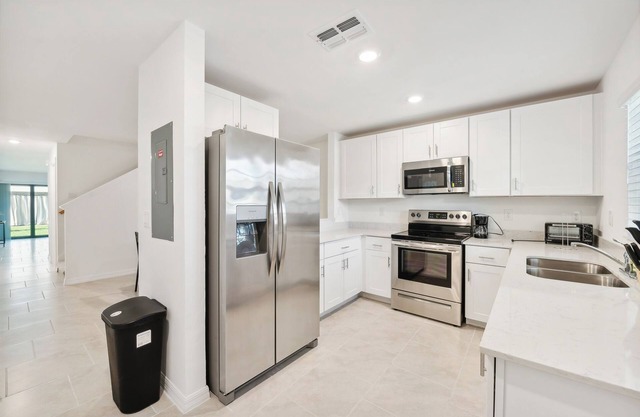 Landings at Westport 2022 l 2 Bd 2.5 Bth