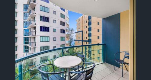 Landmark Resort Gem - Ocean Views, Pools & Prime Location