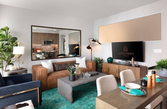 Landsby 2BR Condo w Outdoor Pool and Hot Tub