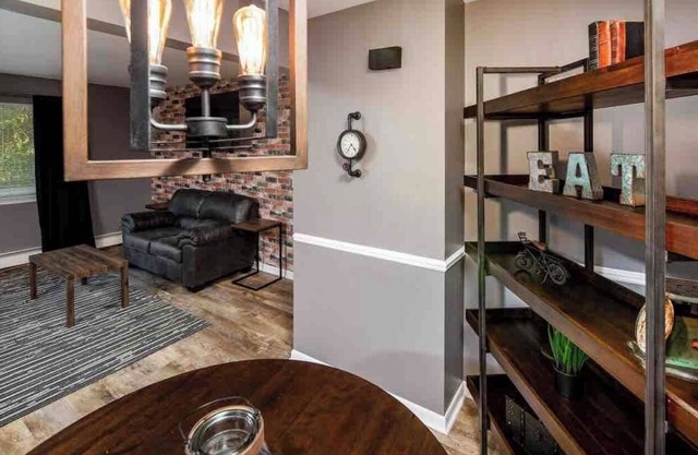 Lansing Layover #9 | Urban Hideaway