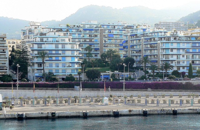 Large 2 rooms, port of Nice