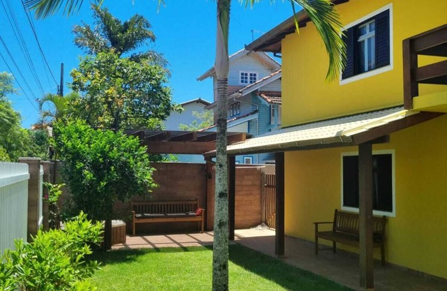 Large and comfortable house for large families.