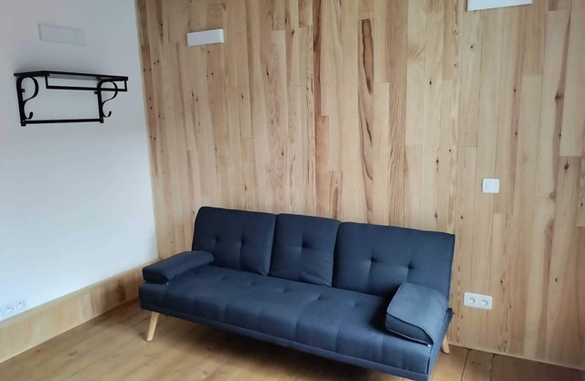 Large, bright, fully-equipped 3-room apartment