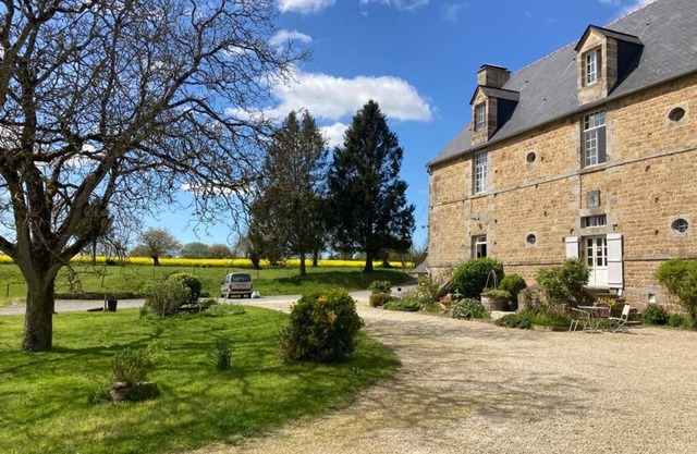 Large cottage from 4 to 16 people