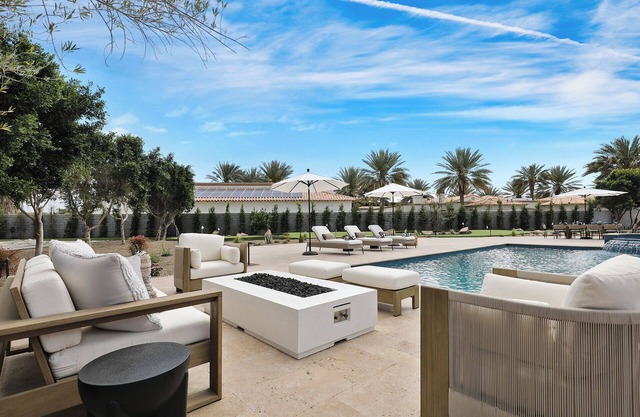 Large Estate 6bdr- all en suites/Pickleball/Volley+BasketBall/Putting/Pingpong