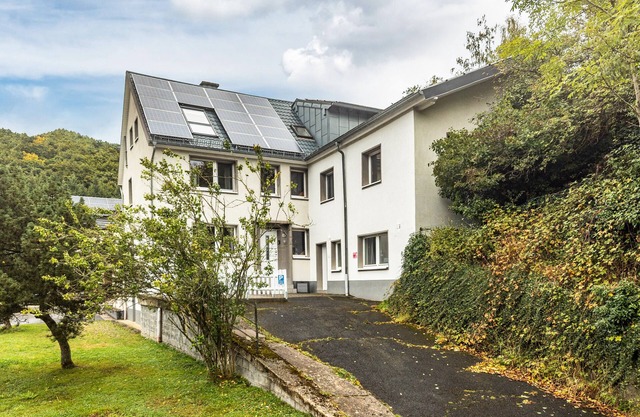 Large Holiday Home 'Engelsdorf' with Private Terrace and Wi-Fi