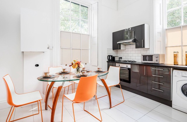 Large & Spacious with High Ceiling within a Mansion House