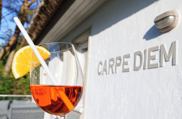 Large vacation apartment on 3 levels on the Bodden in Gager with 2 terraces