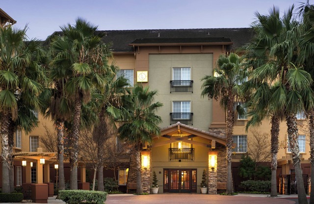 Larkspur Landing Extended Stay Suites Bellevue