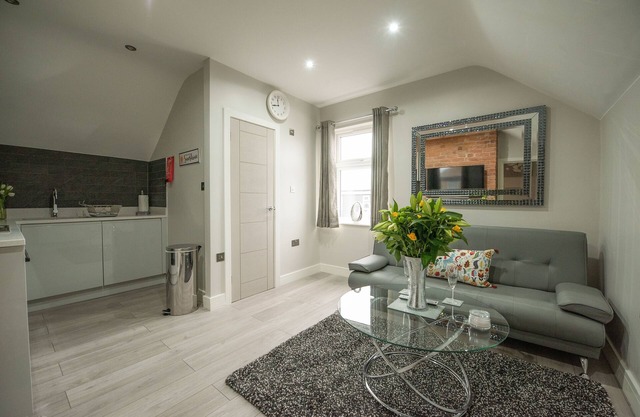 Laurel House - Deluxe 1-Bed Penthouse, 1 Bath