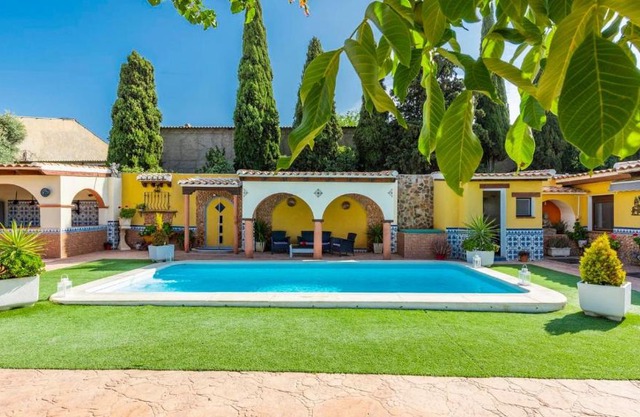 Laurel Y Romero Nigüelas by Ruralidays