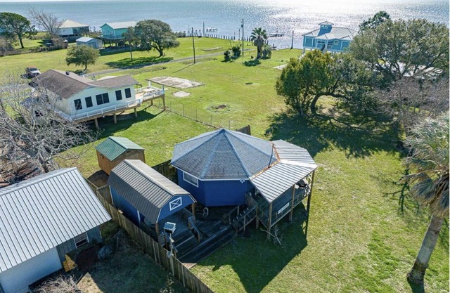 Lazy 8 Bayside Cabin - The quiet, cozy bayside getaway!