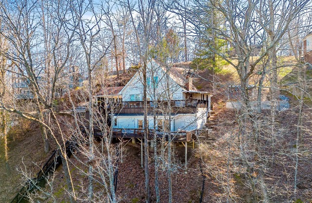 Lazy Daze Lake House - A Beautiful Remodeled A-Frame Style Lake House!