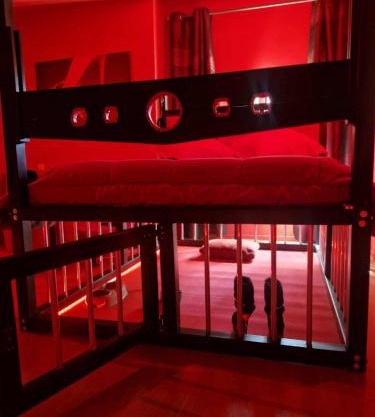 Le Donjon de la Garonne Suite BDSM