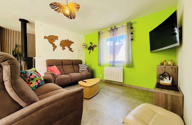 Le Gite des Marais Charming Holiday Home with Garden in Carentan-les-Marais