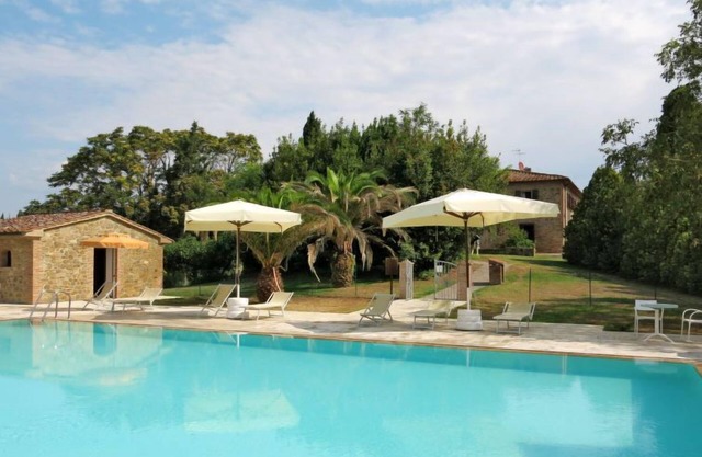 Le Palaie - 'Soffitta' PEC202 by Interhome