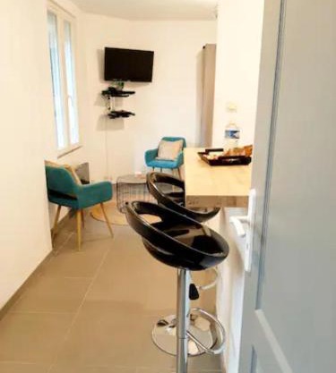 Le Petit Charmeur, parking, Wifi, gare