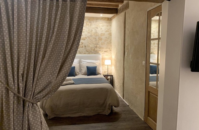 Le Petit Hameau de Chantilly - Chic and Charming Studio in the Heart of Chantilly