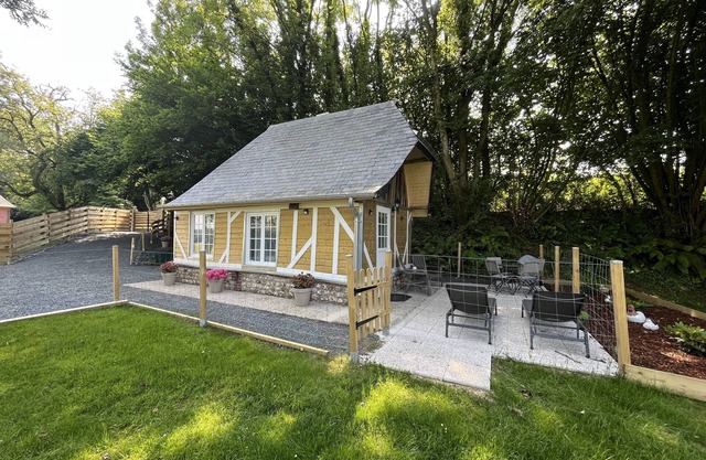 LE Poulailler DE LA Bulterie - Tiny Cottage