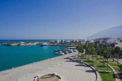 Le Sifah - Marina View Apartments & Villa