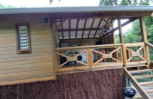 Le Ti'nid comfortable cabin Mango