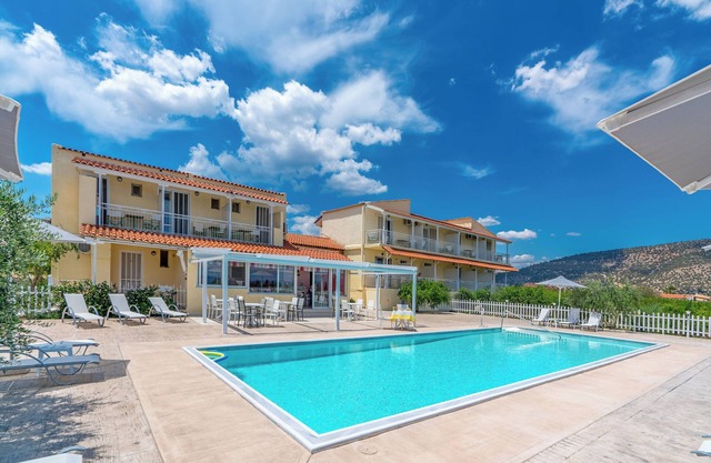 Leonidas resort is full sea view.
