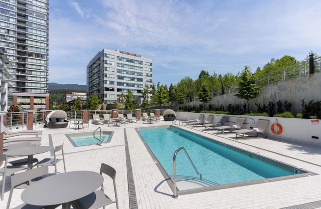 Level Port Moody- Two Bedroom Suite