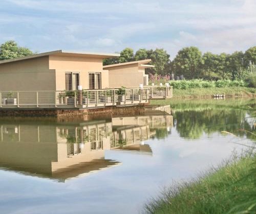 Life At REPOSE- Lake Villas Resort & Club