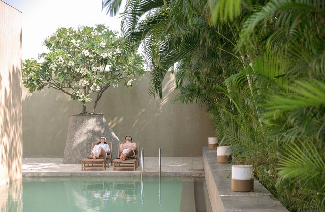 Life At Repose: Lake Villas Resort & Club