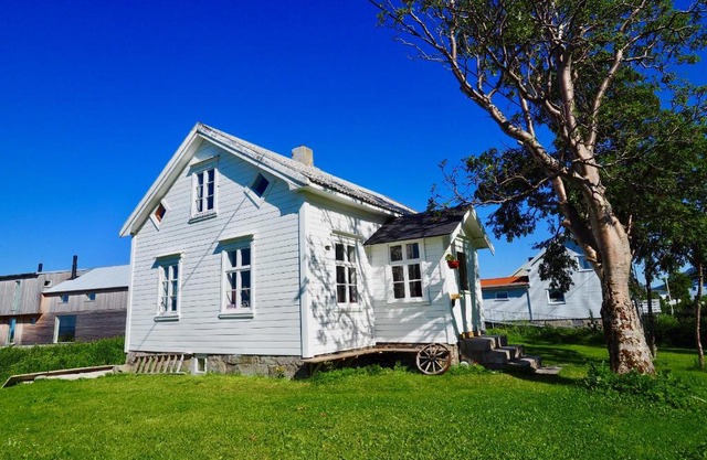 Lighthouse Panorama Lofoten