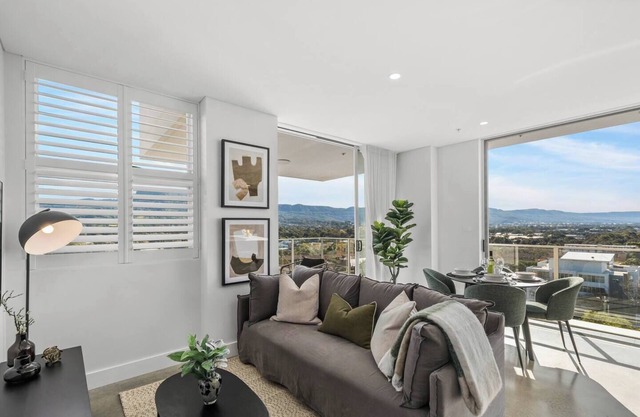 Lightview Escape Amazing Vistas by North Beach