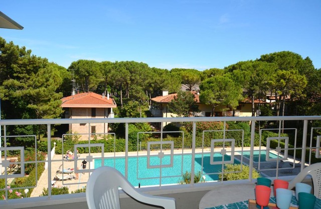 Lignano Riviera economico con piscina