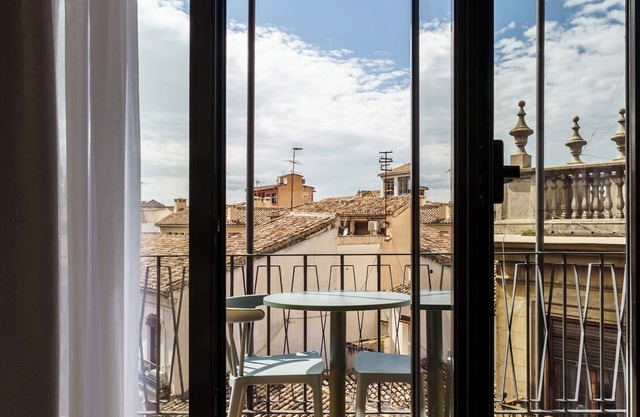 Limehome Granada Calle Lopez Rubio