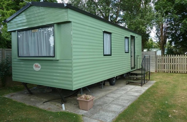 Linnet 2 berth caravan at Copthorne Caravans