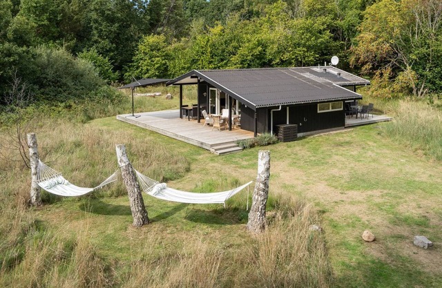 "Liselotte" - 275m from the sea by Interhome