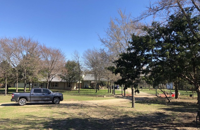 Little Creek Ranch- "Home-Away-from-Home"