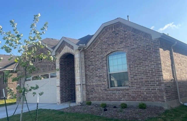 Live Easy in Haslet - Modern 4BR/2BA Home Just Minutes from Fort Worth
