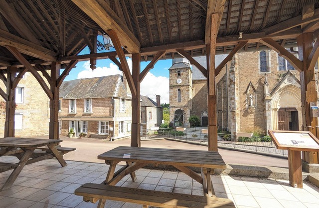 Live in a beautiful Normandy village