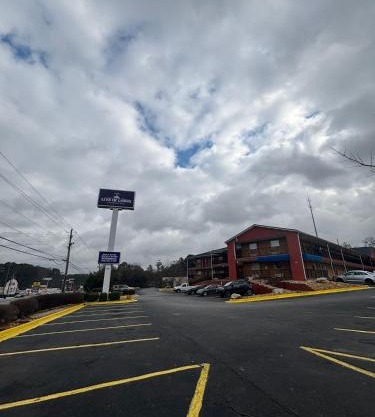 Live In Lodge Stone Mountain