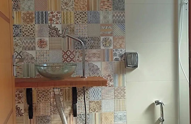 Localização Perfeita! Pertinho de Tudo e Acomodação Acolhedora e Confortável