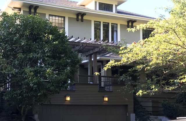 Located at the top of Queen Anne only a block from all of the shops.