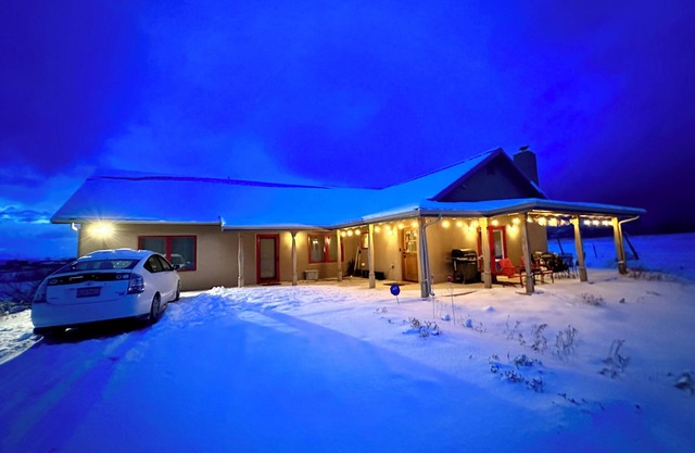 Location Location Location: Custom Home btwn Town of Taos & Taos Ski Valley!