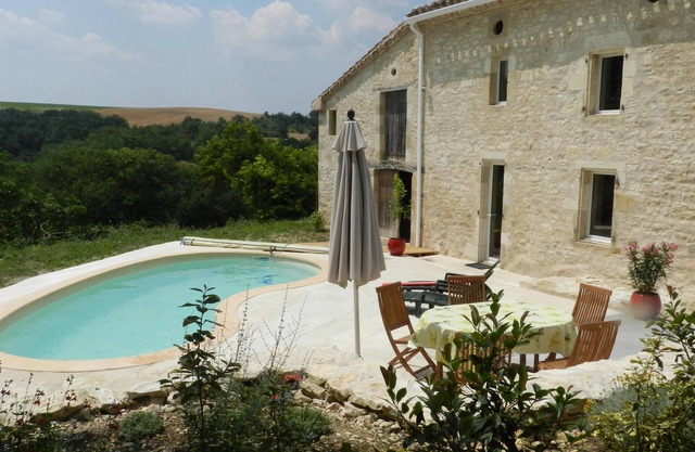 Lodging, Merle, in the center of the Tarn department in Lombers, Swimming pool more